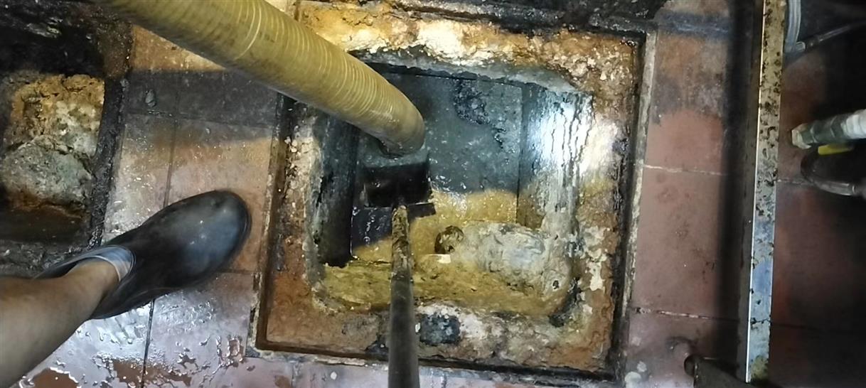 青川污水池清理一般都有毒气，怎么预防中毒呢？